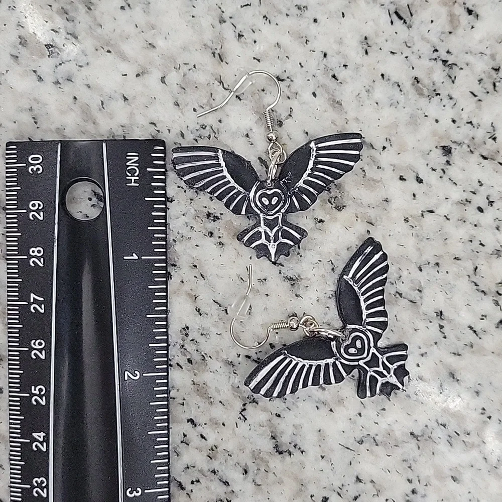 4/$10 black and white owl earrings - Picture 3 of 8